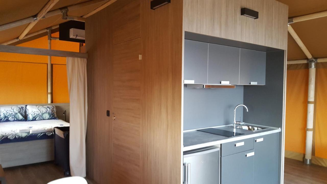 Camping Aloa 볼 외부 사진