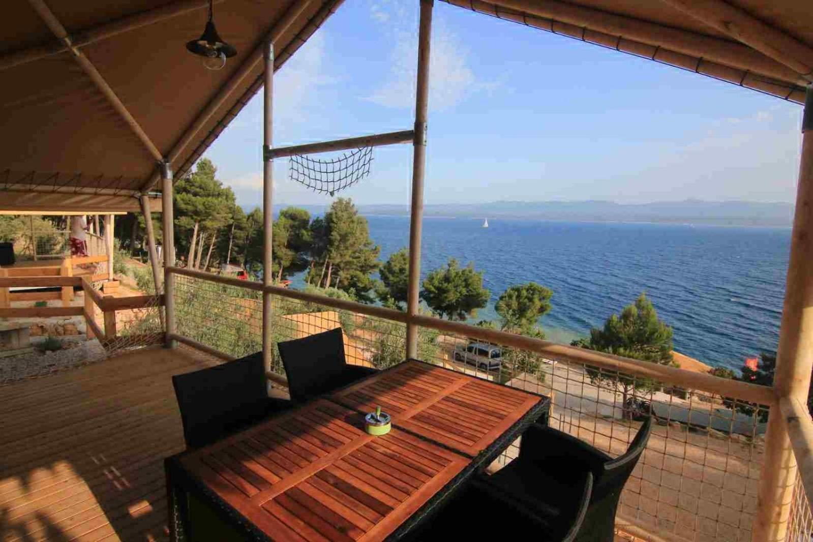 Camping Aloa 볼 외부 사진