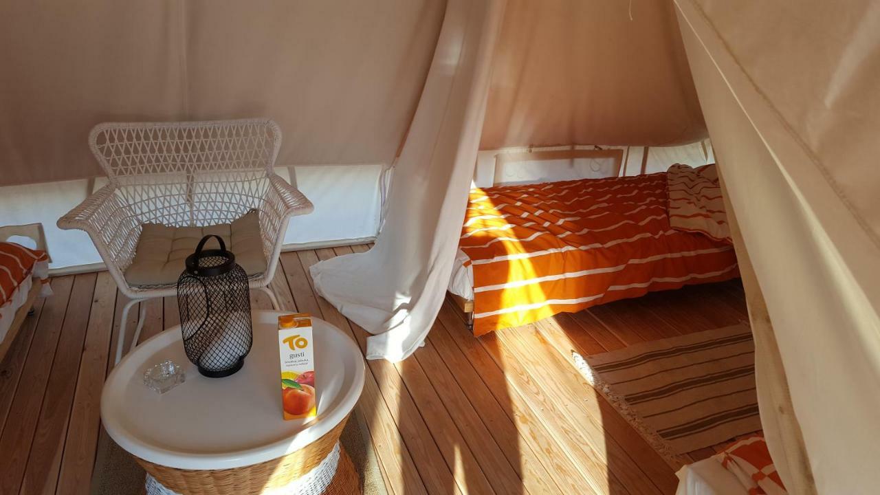 Camping Aloa 볼 외부 사진