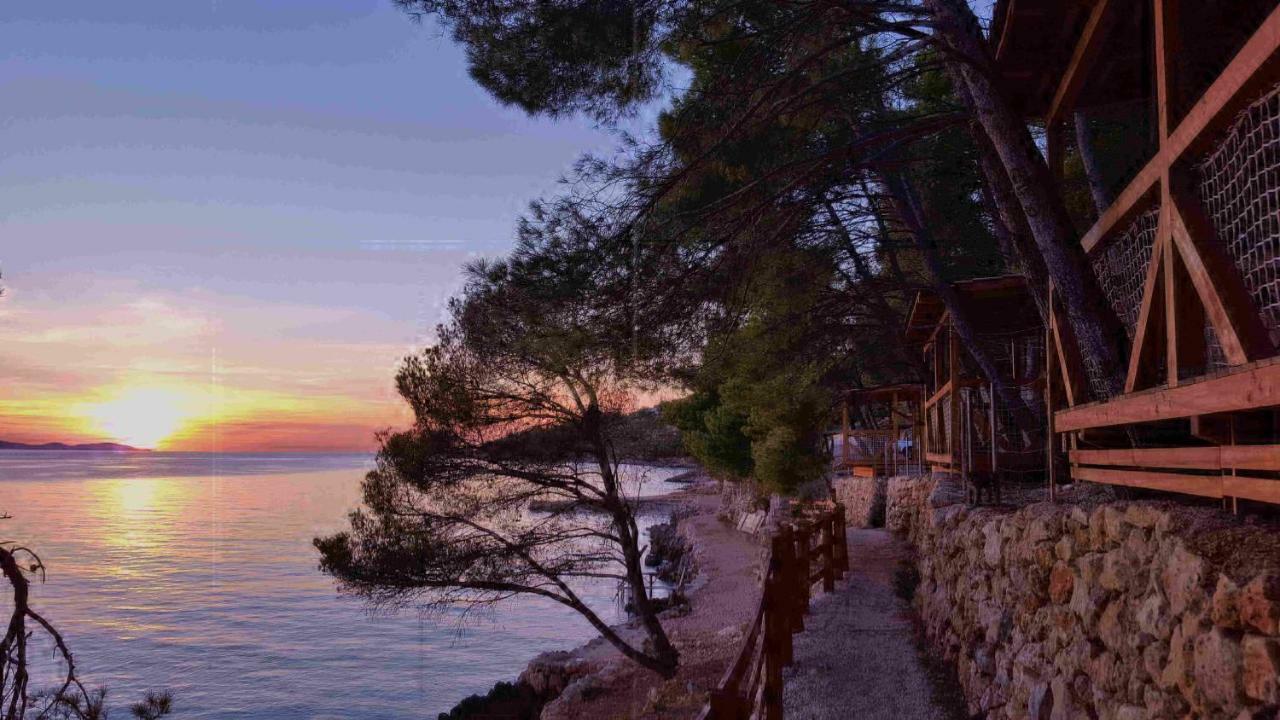 Camping Aloa 볼 외부 사진