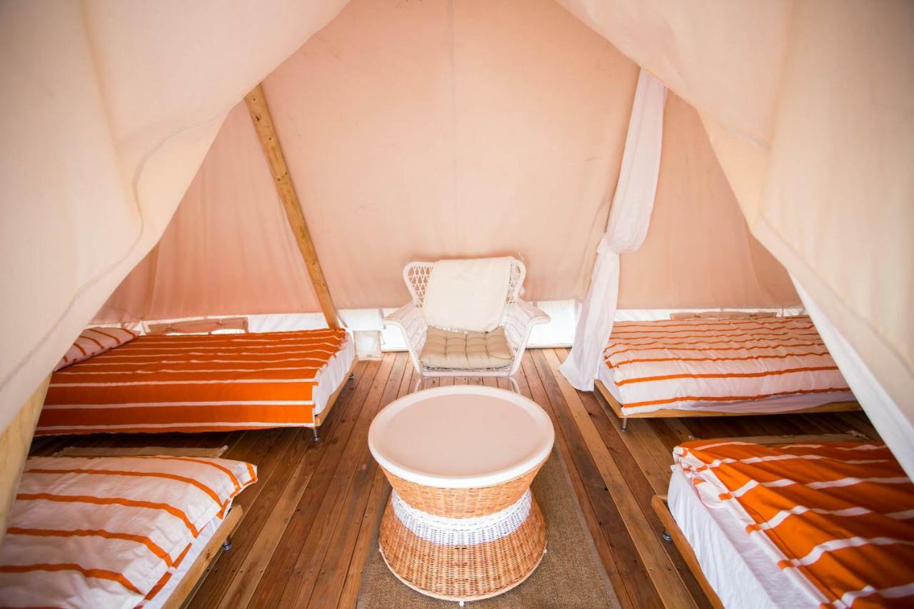 Camping Aloa 볼 외부 사진