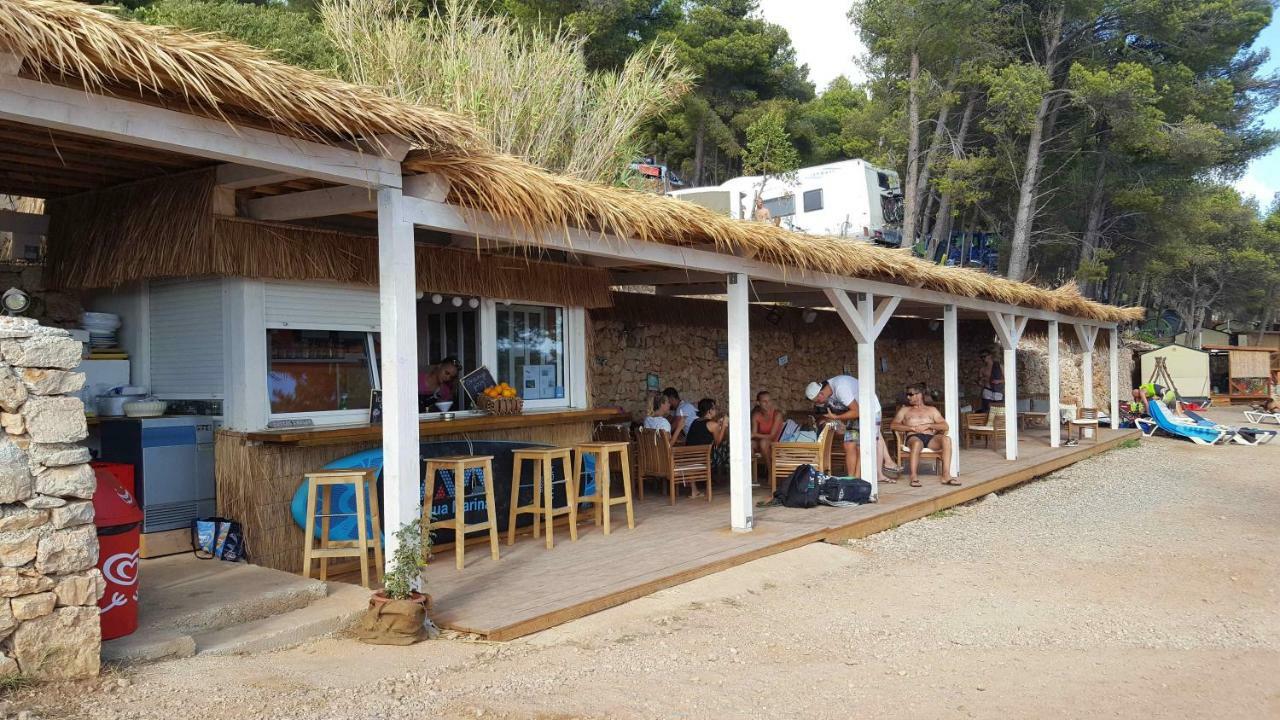 Camping Aloa 볼 외부 사진